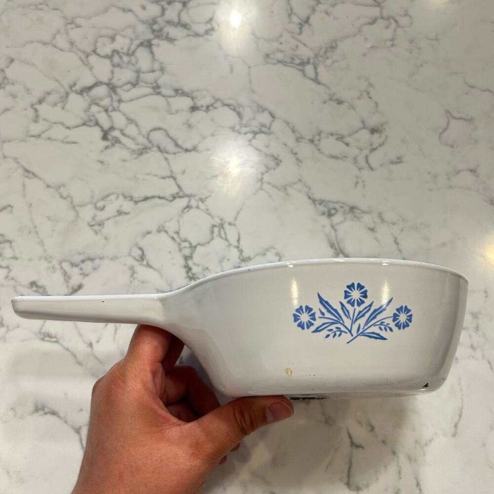 Vintage Corning Ware Cornflower P-82-B Menu-ette‎ White & Blue Small Sauce Pan